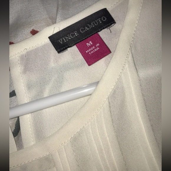 Vince Camuto Blouse Size Medium - Picture 3 of 8